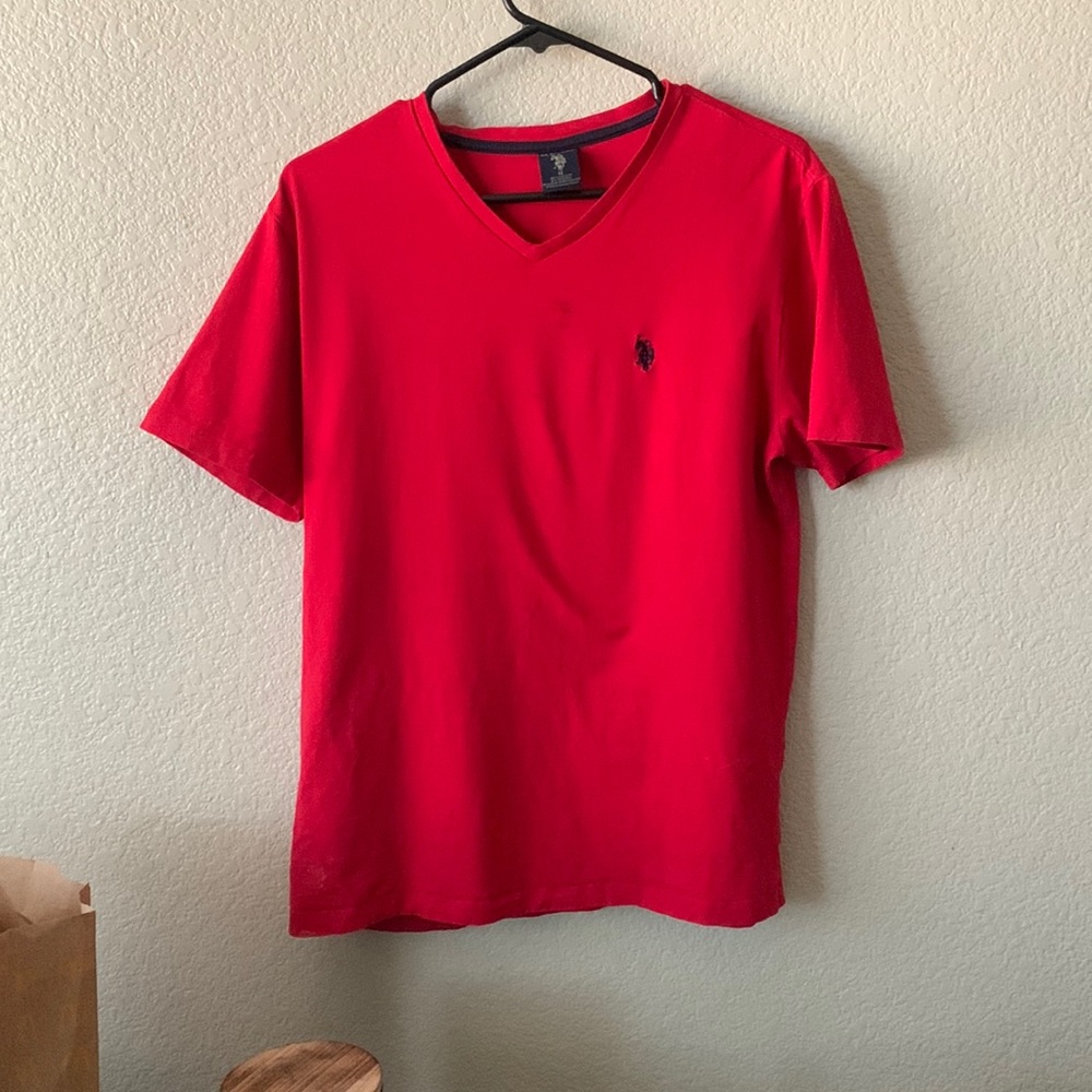 Red medium polo shirt